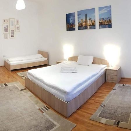 Fabini Apartments Medias Ngoại thất bức ảnh