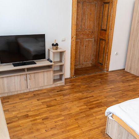 Fabini Apartments Medias Ngoại thất bức ảnh