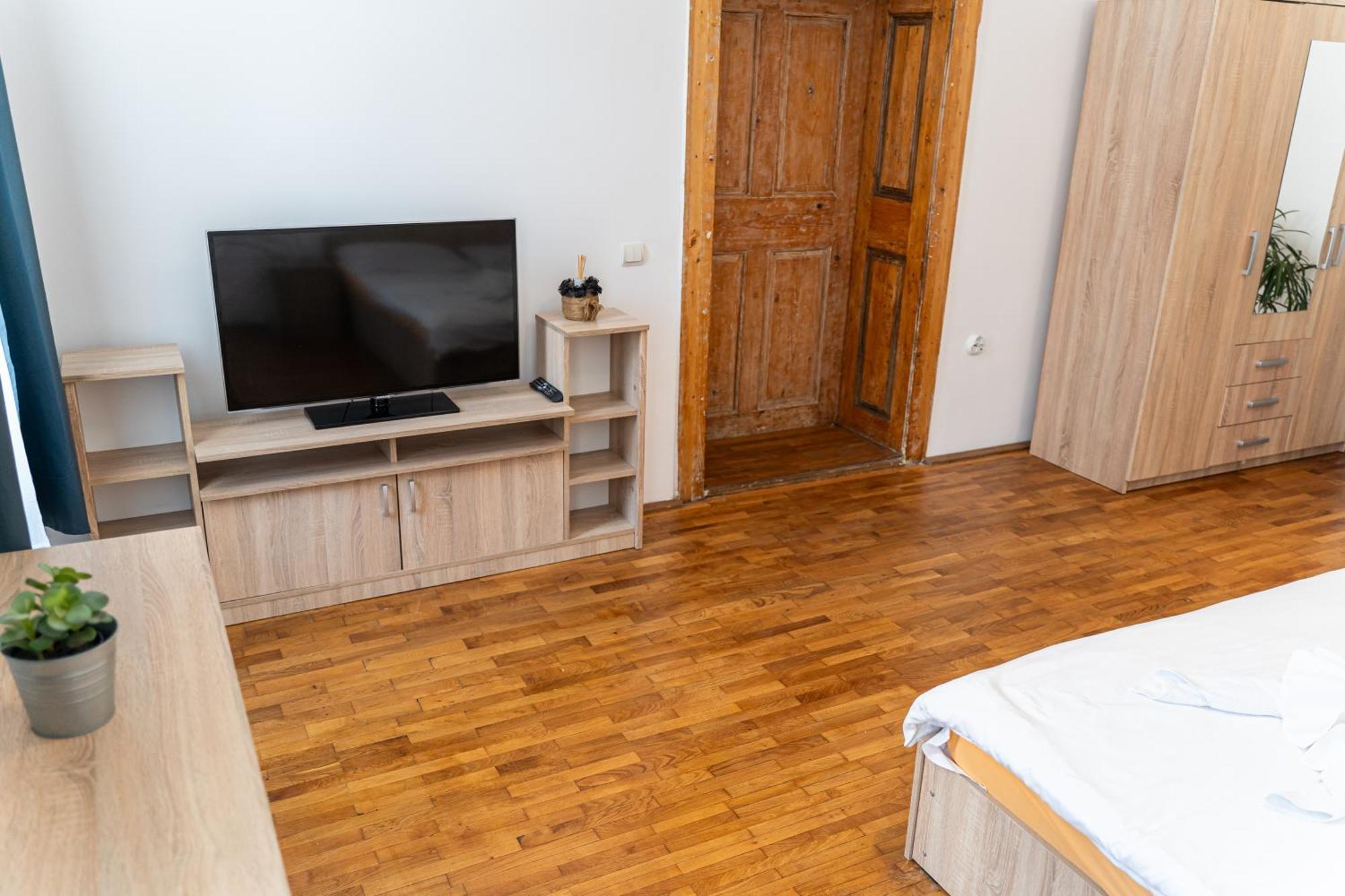 Fabini Apartments Medias Ngoại thất bức ảnh