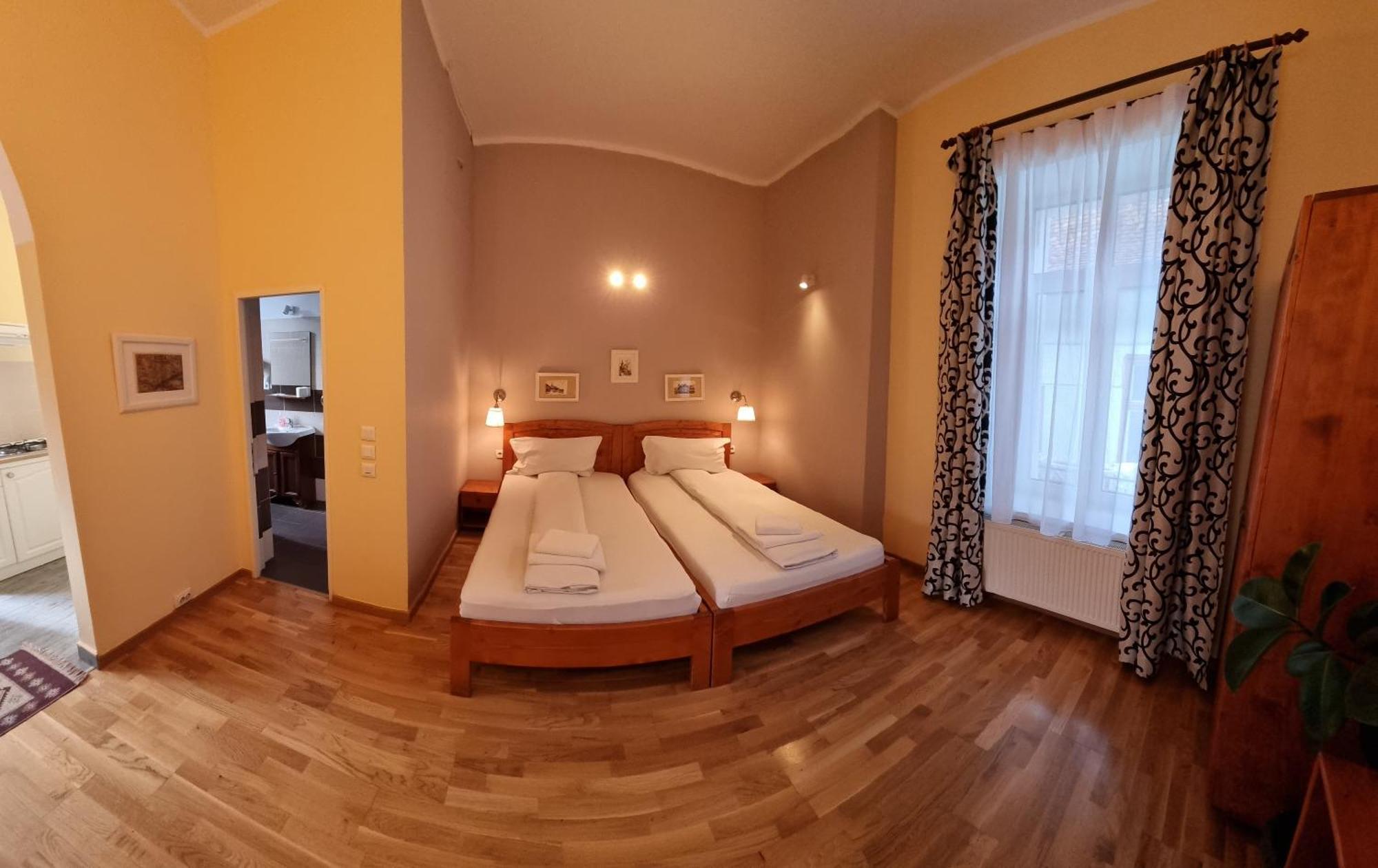 Fabini Apartments Medias Ngoại thất bức ảnh